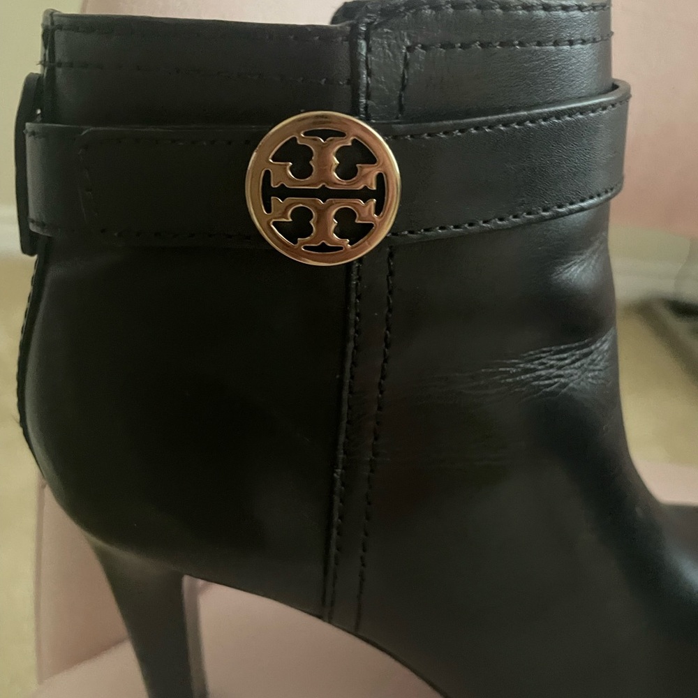 Tory Burch ankle boots - Picture 3 of 6